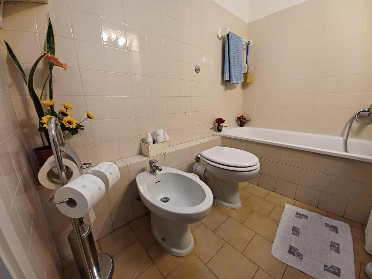 Appartamento A Prato "Gesi" Holiday House Exterior foto